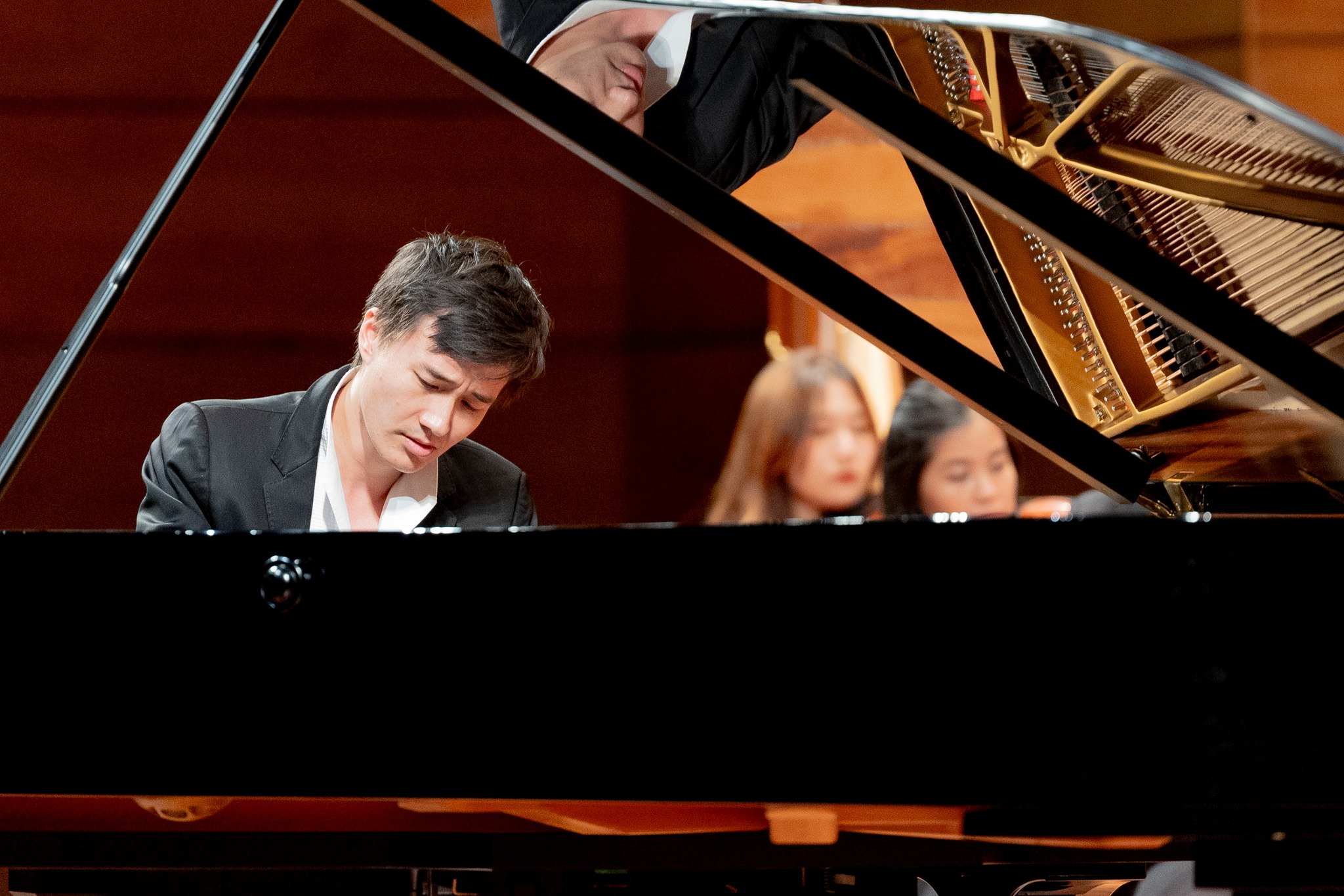 Louis Schwizgebel plays Saint-Saens’ Piano Concerto